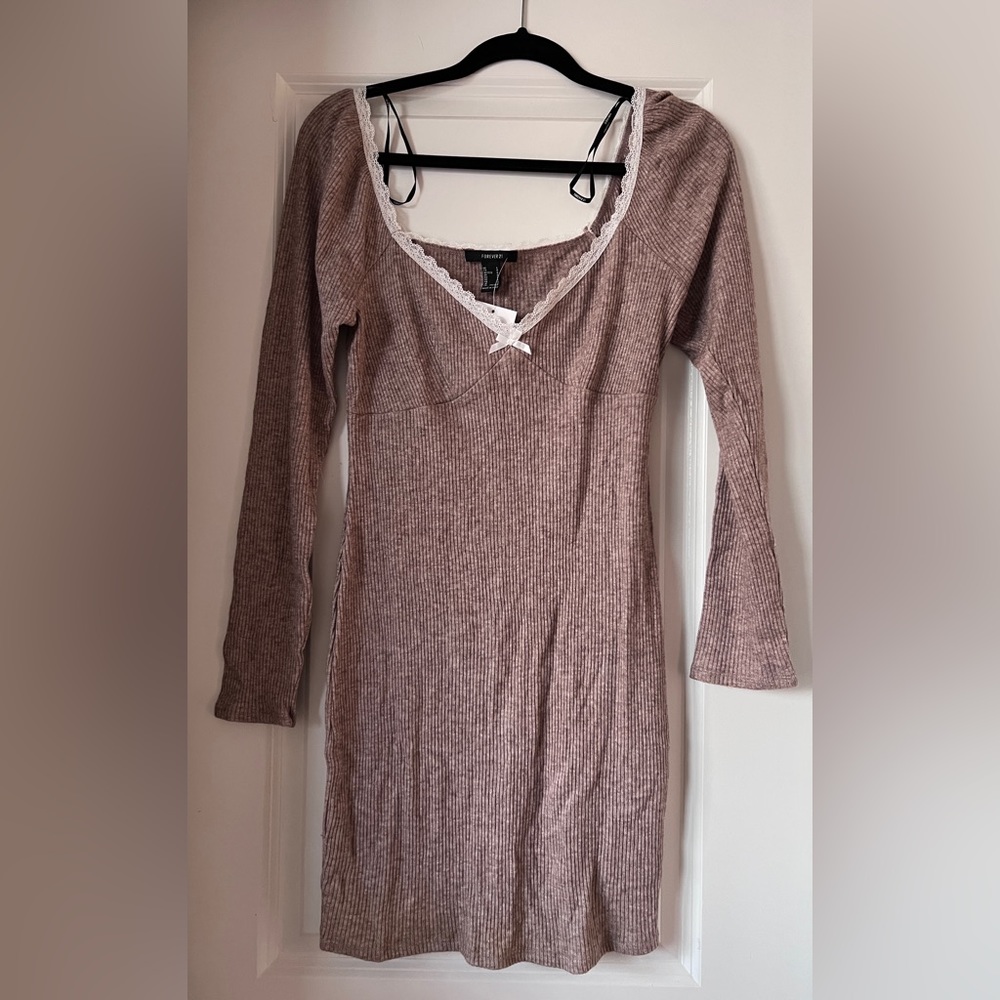 Lace trim, mini dress